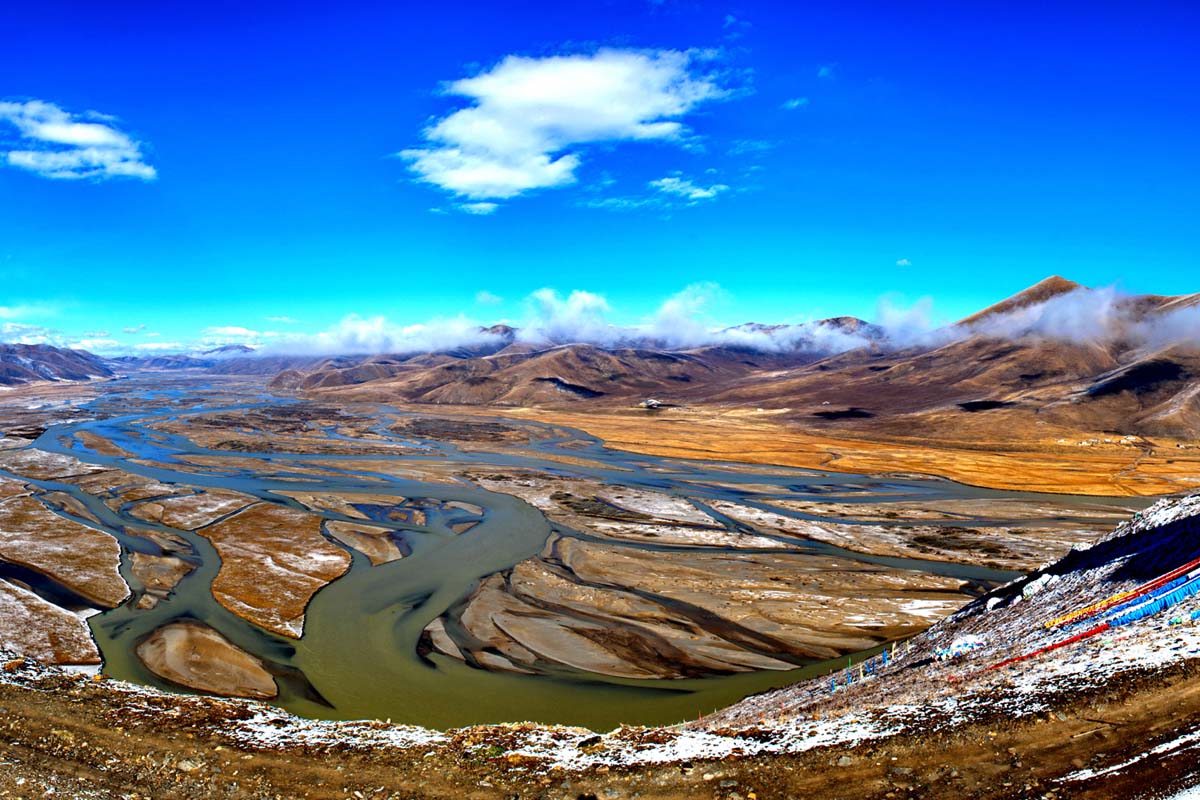 果洛达日黄河全景  肖巴 摄2.jpg