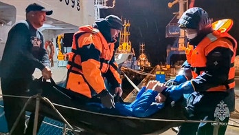 Hombre ruso rescatado tras 67 días a la deriva en el mar. Sus familiares no sobrevivieron.