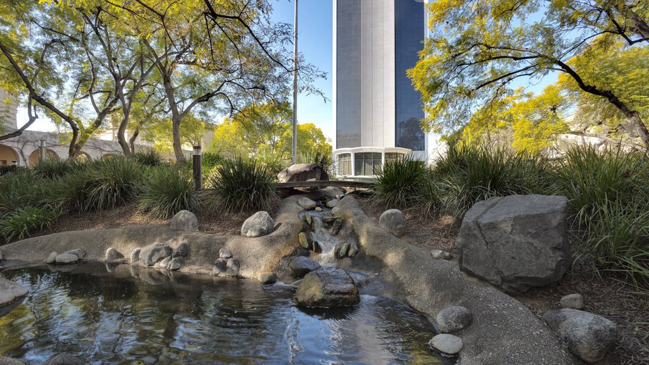 Millikan building from Throop Pond