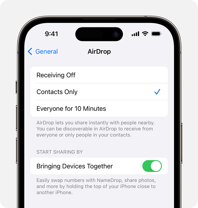 iPhone ierīce, kurā redzami AirDrop iestatījumi ar atlasītu opciju Contacts Only (Tikai kontaktpersonas).