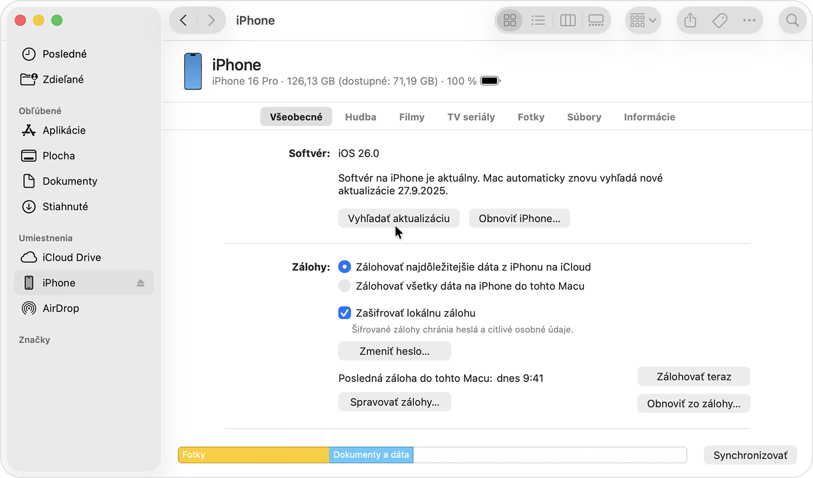 Kurzor umiestnený nad tlačidlom Vyhľadať aktualizáciu vo Finderi.