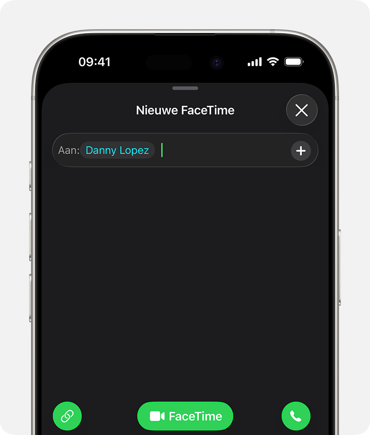 In FaceTime op een iPhone wordt een naam ingevoerd in het veld 'Aan' voor een nieuw FaceTime-gesprek.