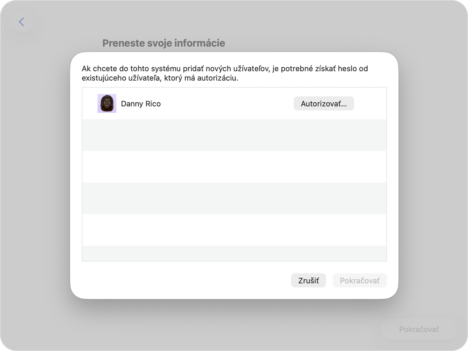 Sprievodca migráciou so žiadosťou o zadanie hesla do existujúceho účtu na autorizovanie prenosu.