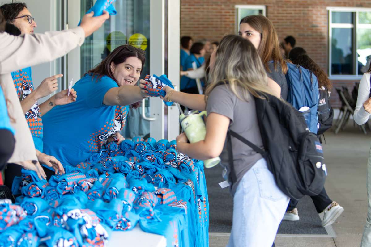 Librarians give out free swag for Fall Fest