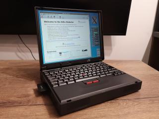 Dillo running on ThinkPad 380Z