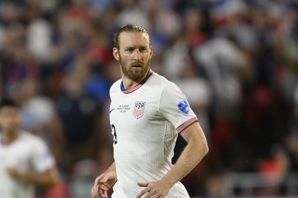 FILE - Tim Ream of the United States during the second half of a Copa America Group C soccer match against Uruguay Monday, July 1, 2024, in Kansas City, Mo. (AP Photo/Reed Hoffmann, File)