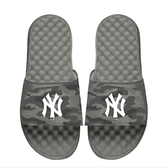 Youth New York Yankees ISlide Gray Camo Slide Sandals