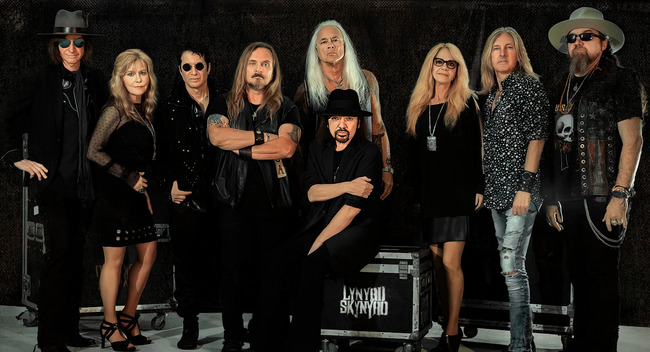 Lynyrd Skynyrd: Johnny Van Zant, Rickey Medlocke, Mark “Sparky” Matejka, Michael Cartellone, Keith Christopher, Peter Keys, Carol Chase, Stacy Michelle.