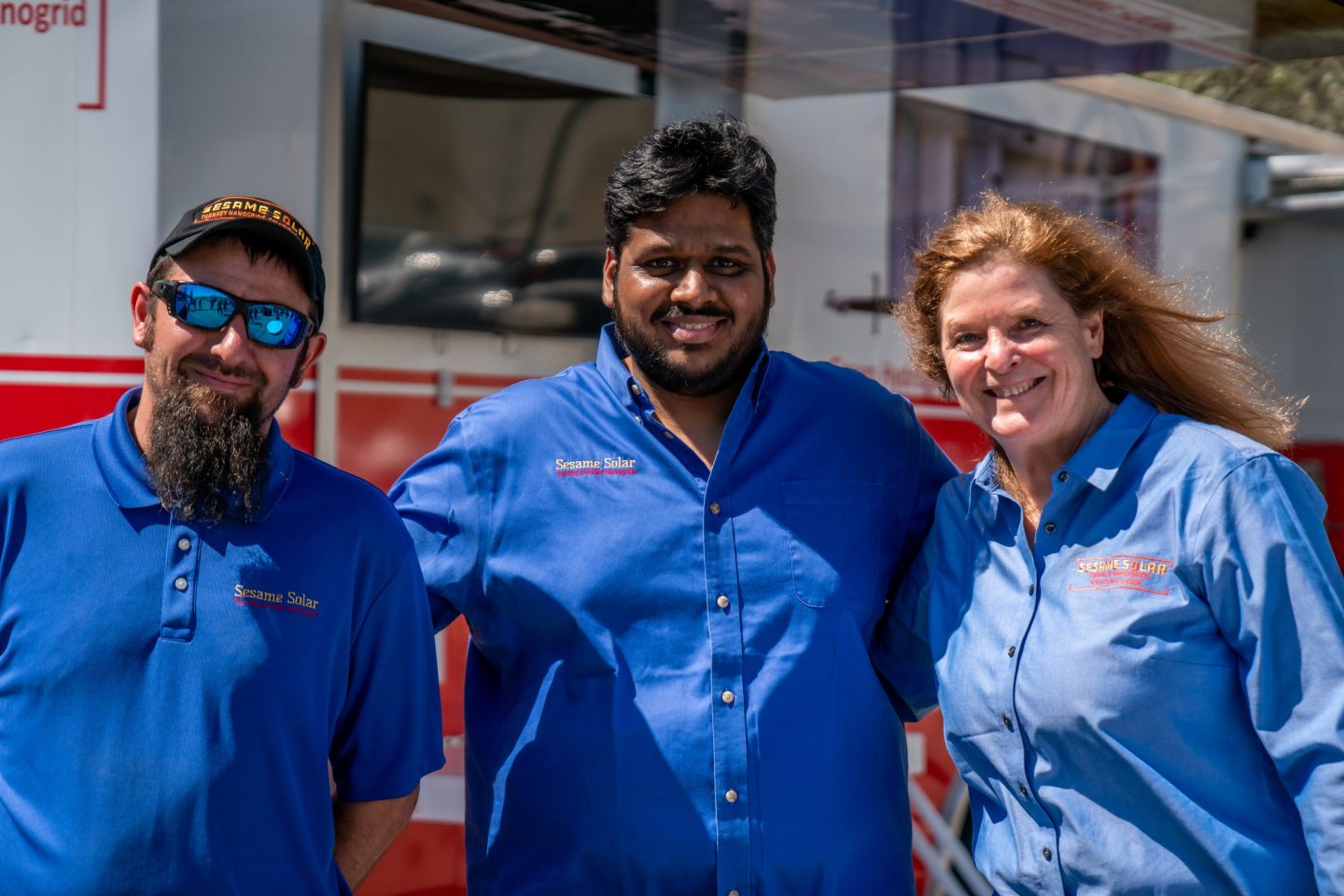 Lauren Flanagan (R) and her co-founders Namit Jhanwar (C) and Adam Kasefang (L)