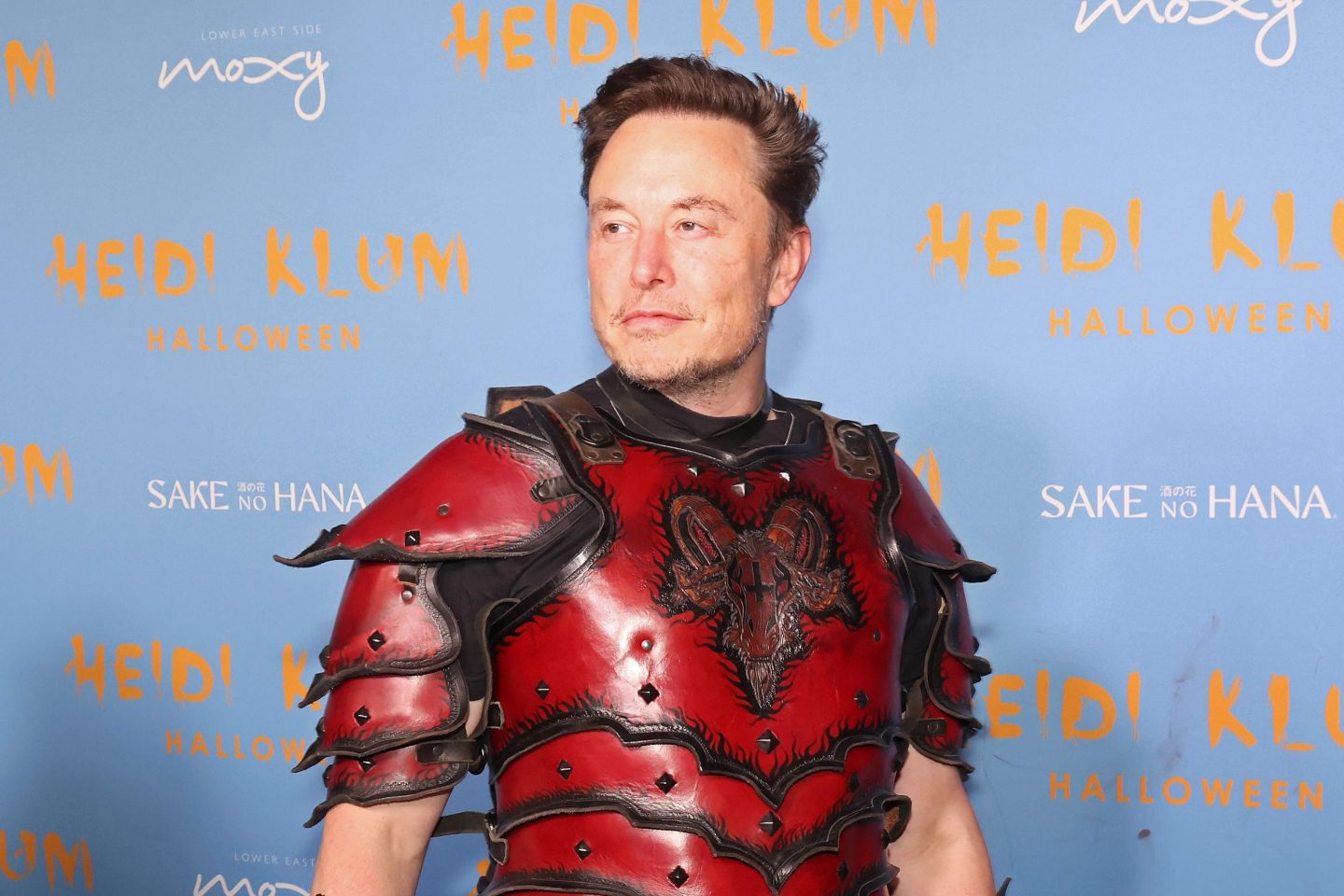 NEW YORK, NEW YORK &#8211; OCTOBER 31: Elon Musk attends Heidi Klum&#8217;s 2022 Hallowe&#8217;en Party at Sake No Hana at Moxy LES on October 31, 2022 in New York City. (Photo by Taylor Hill/Getty Images)