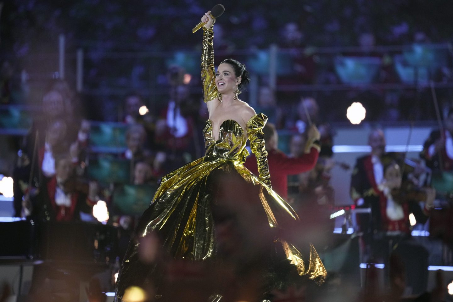 WINDSOR, ENGLAND &#8211; MAY 07: Kate Perry performs during the Coronation Concert on May 7, 2023 in Windsor, England. The Windsor Castle Concert is part of the celebrations of the Coronation of Charles III and his wife, Camilla, as King and Queen of the United Kingdom of Great Britain and Northern Ireland, and the other Commonwealth realms that took place at Westminster Abbey yesterday. High-profile performers will entertain members of the royal family and 20,000 guests including 10,000 members of the public. (Photo by Kin Cheung-WPA Pool/Getty Images)