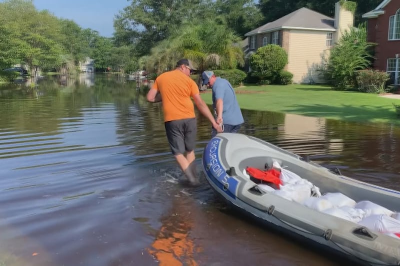 Richmond Hill residents try to stay afloat amid historic flood levels