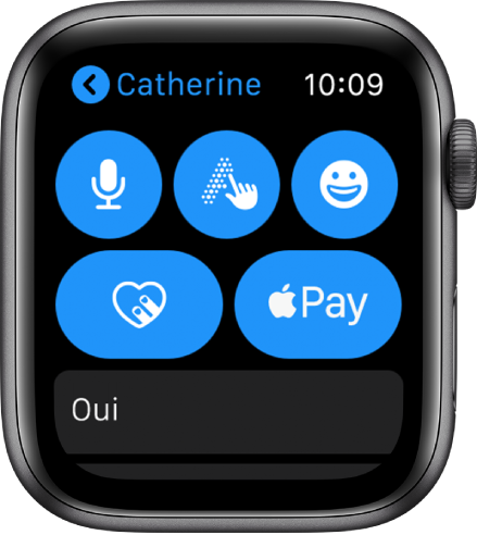 Un écran Messages affichant le bouton Apple Pay en bas à droite.