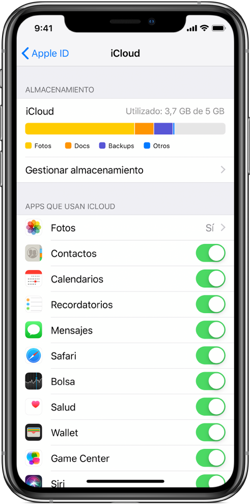 Pantalla de ajustes de iCloud con el medidor de almacenamiento de iCloud y una lista de apps y servicios, como Mail, Contactos y Mensajes, que se pueden utilizar con iCloud.
