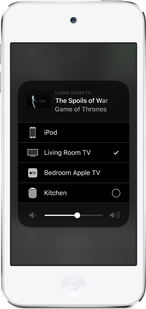 نافذة AirPlay مفتوحة وتعرض عنوان حلقة من أحد برامج التلفاز. تظهر أسفله قائمة بأجهزة AirPlay. تم تحديد تلفاز غرفة المعيشة. يظهر شريط تمرير مستوى الصوت في الجزء السفلي من النافذة.