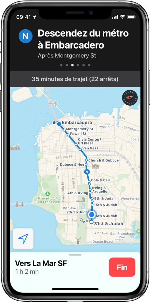 Plan d’un itinéraire en transports en commun à San Francisco. Une fiche d’itinéraire en haut de l’écran montre l’instruction « Quitter le train à Embarcadero ».