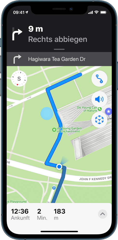 Eine Karte mit einer Fußgängerroute; oben befindet sich ein Banner mit der Nachricht „Nach 10 m rechts abbiegen“