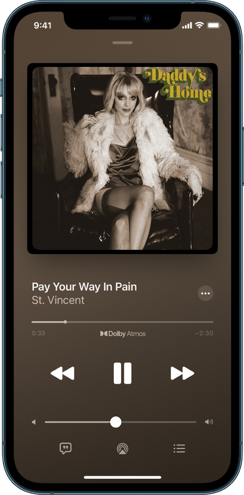 La pantalla “Ahora suena” mostrando el indicador Dolby Atmos debajo del cursor de reproducción.
