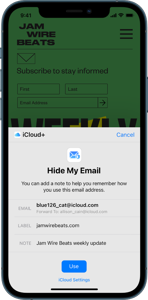 Apatinėje ekrano pusėje rodoma „iCloud+“ parinktis „Hide My Email“. Ji pateikia atsitiktinai sugeneruotą el. laišką, persiuntimo adresą, žymą ir pastabą. Ekrano apačioje yra mygtukas „Use“ ir nuoroda į „iCloud“ nustatymus.