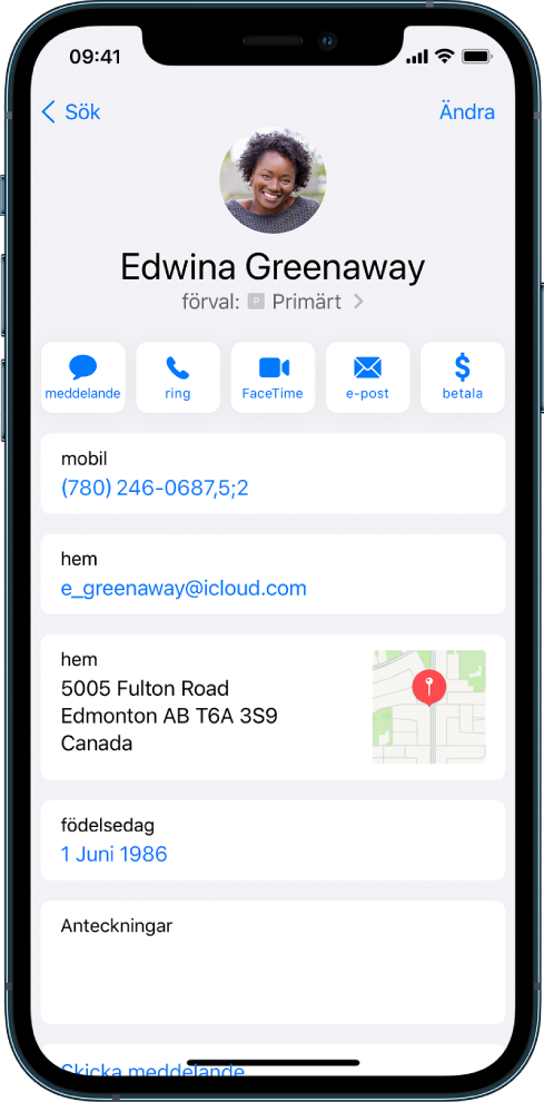 Ett telefonnummer med ett komma som indikerar en paus på två sekunder mellan två siffror, och ett semikolon som indikerar att uppringningen ska pausas tills du trycker på Ring upp igen.