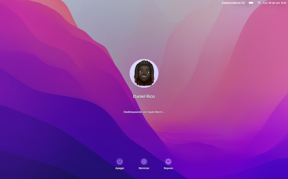 La pantalla de desbloqueo automático con un mensaje en el centro que indica que el Apple Watch está bloqueando la Mac.