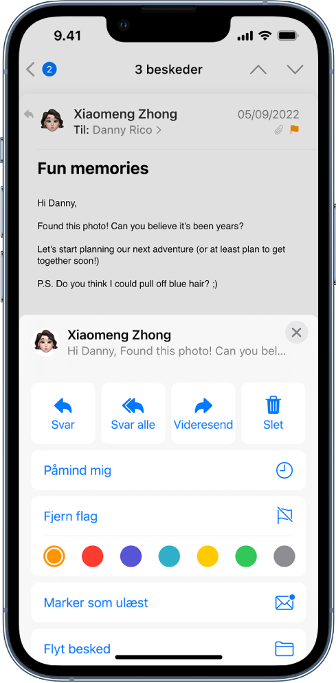 En e-mail med svarmuligheder nederst på skærmen. Under mulighederne findes knappen Påmind mig, knappen Fjern flag og de mulige farver til flag.