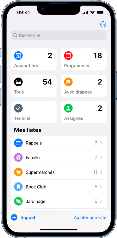 Un écran avec plusieurs listes dans Rappels. Le champ de recherche s’affiche en dessus des listes intelligentes, en haut, pour les éléments pour aujourd’hui, les rappels programmés, tous les rappels et les rappels avec drapeaux. Le bouton « Ajouter une liste » se trouve en bas à droite.