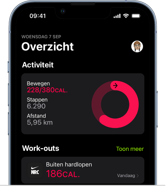 Het overzichtsscherm in Conditie, met de gedeelten 'Activiteit' en 'Work-outs'.