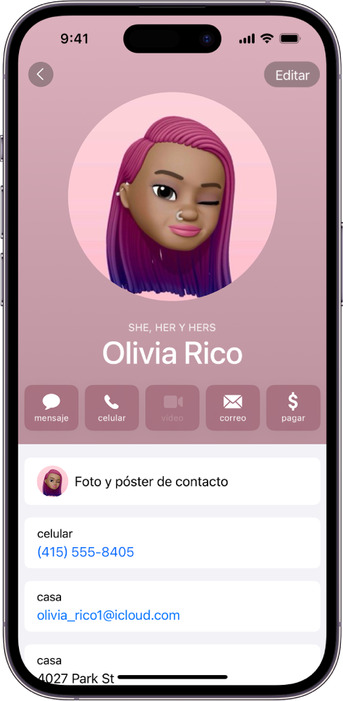 Un contacto llamado Daniela Escobedo con los pronombres Ella, Su y Suyo debajo de la foto de contacto. Debajo de su nombre se incluyen botones para enviar un mensaje, llamar, enviar un correo y usar Apple Pay. En la parte inferior de la pantalla están el número de teléfono celular y el correo electrónico del contacto.