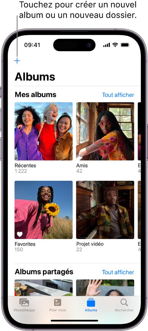 L’onglet Albums en bas de l’écran est sélectionné et l’écran Albums affiche plusieurs albums sous les titres « Mes albums » et « Albums partagés ». Le bouton « Tout afficher » se trouve en regard de l’en-tête « Mes albums ». Le bouton Ajouter est situé dans le coin supérieur gauche de l’écran.