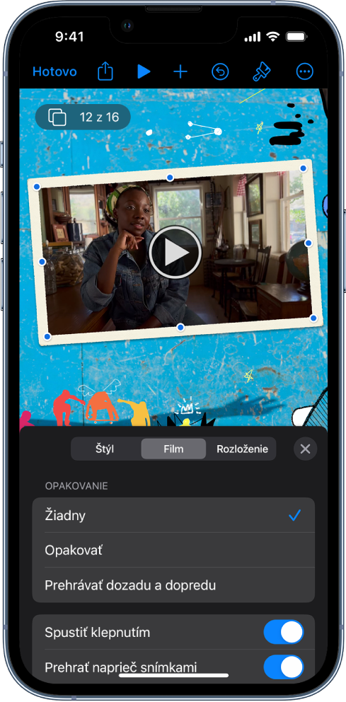 Ovládacie prvky Formát na zmenu veľkosti a vzhľadu vybraného videa. Tlačidlá Štýl, Filmy a Rozloženie sa nachádzajú v hornej časti ovládacích prvkov.