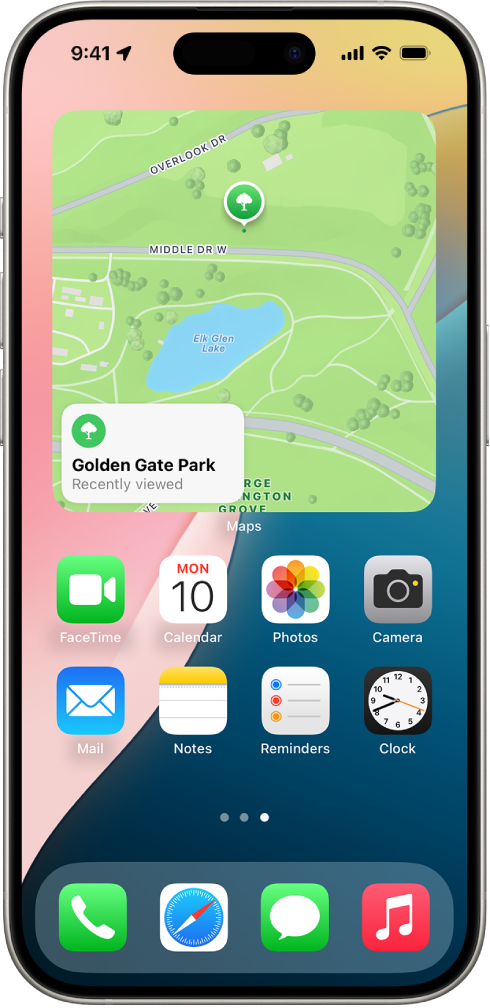 Miniaplikacioni i Maps, miniaplikacionet e tjera dhe ikonat e aplikacioneve në ekranin bazë të iPhone.