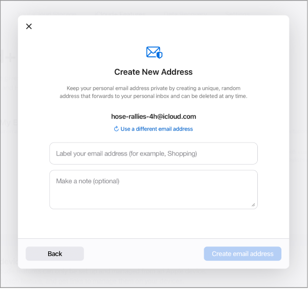 Obrazovka Skryť môj email v aplikácii Safari na iPhone.