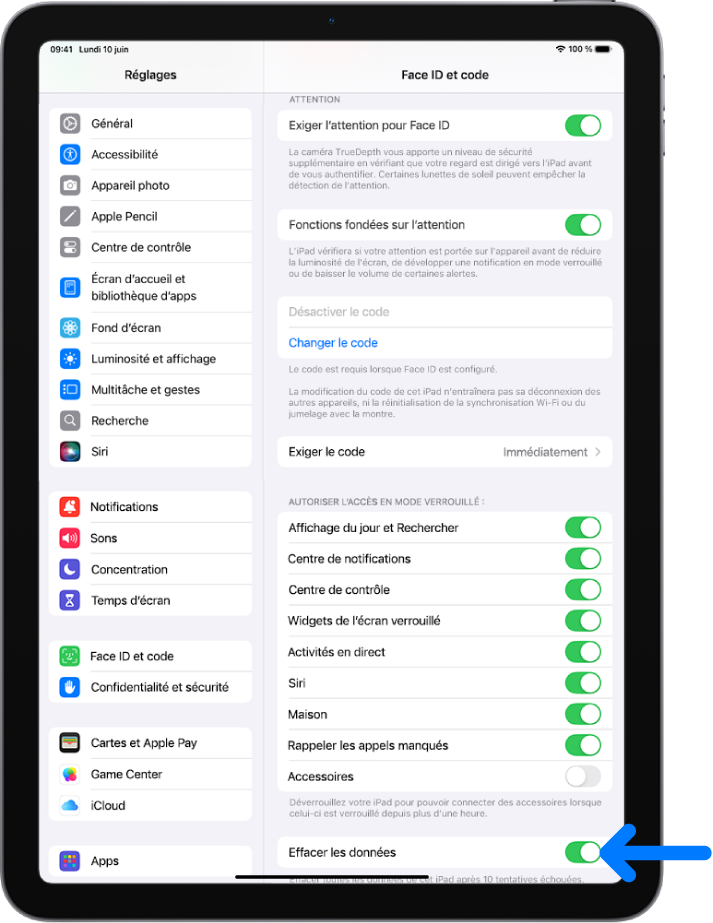 La commande Effacer les données située en bas de l’écran Face ID et code dans Réglages.