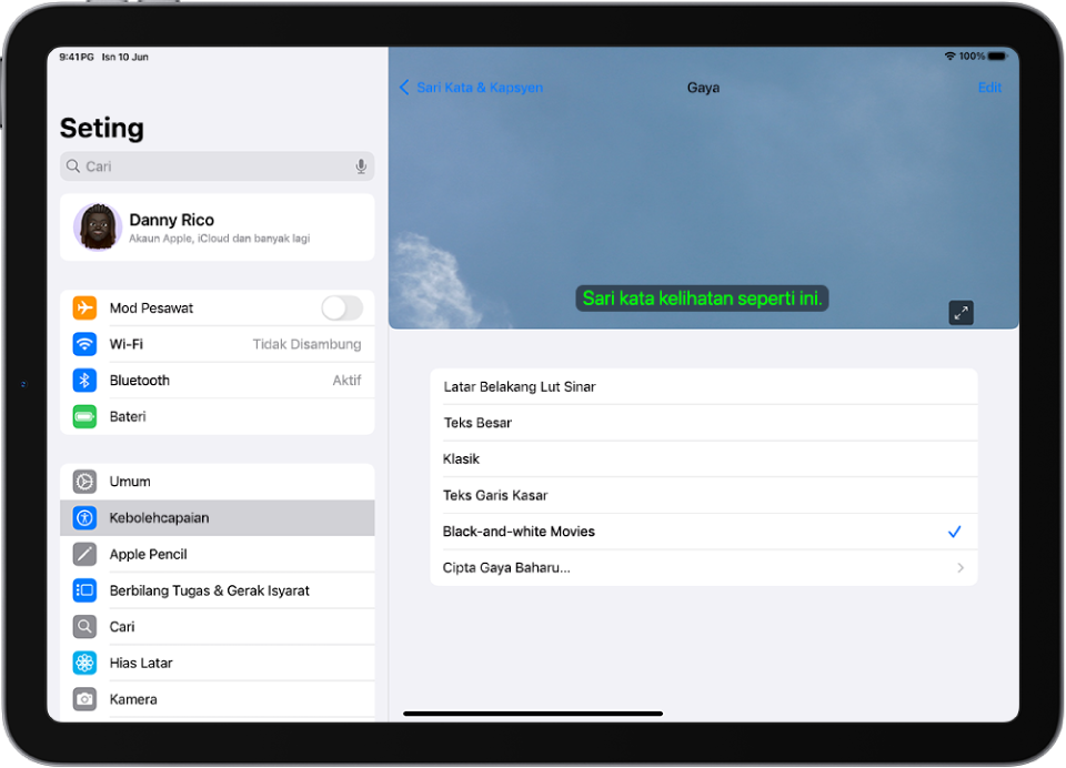 iPad menunjukkan contoh sari kata dengan gaya tersuai.