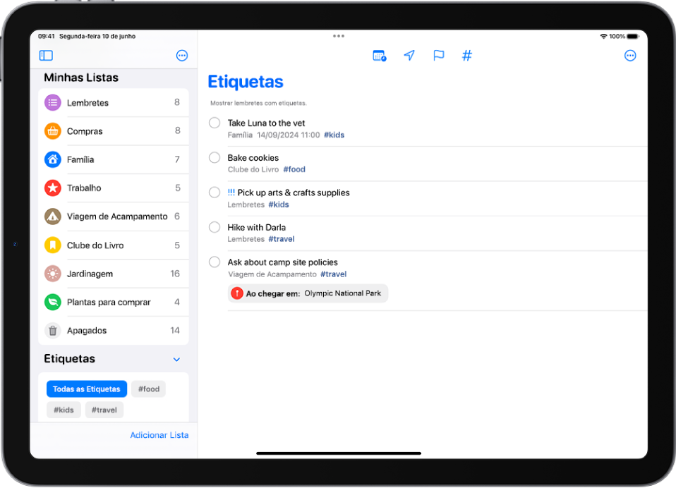Tela do app Lembretes mostrando o Navegador de Etiquetas na parte inferior esquerda com a opção Todas as Etiquetas selecionada. À direita, uma lista de todos os itens com etiquetas.