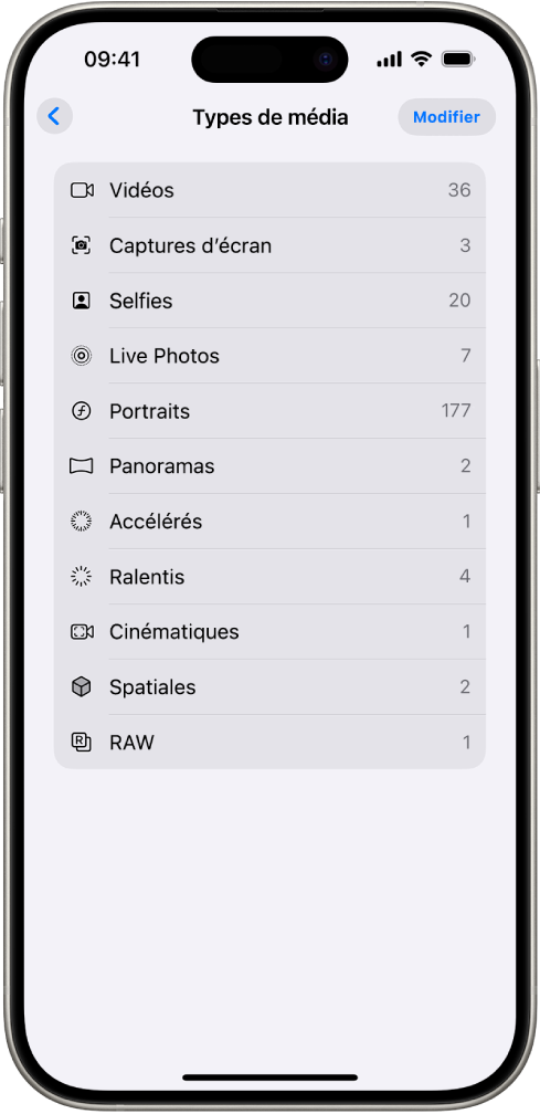 Dans l’app Photos, la collection « Types de médias » est ouverte, avec la liste des collections de photos.