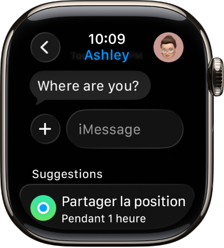 Apple Watch montrant une conversation dans l’app Messages. Une suggestion invitant à partager une position se trouve en bas de l’écran.