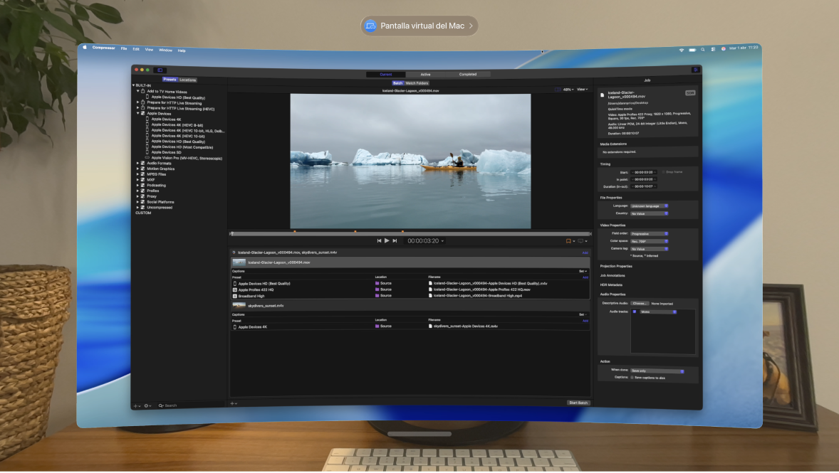 visionOS muestra la pantalla virtual del Mac con la app Compressor abierta.