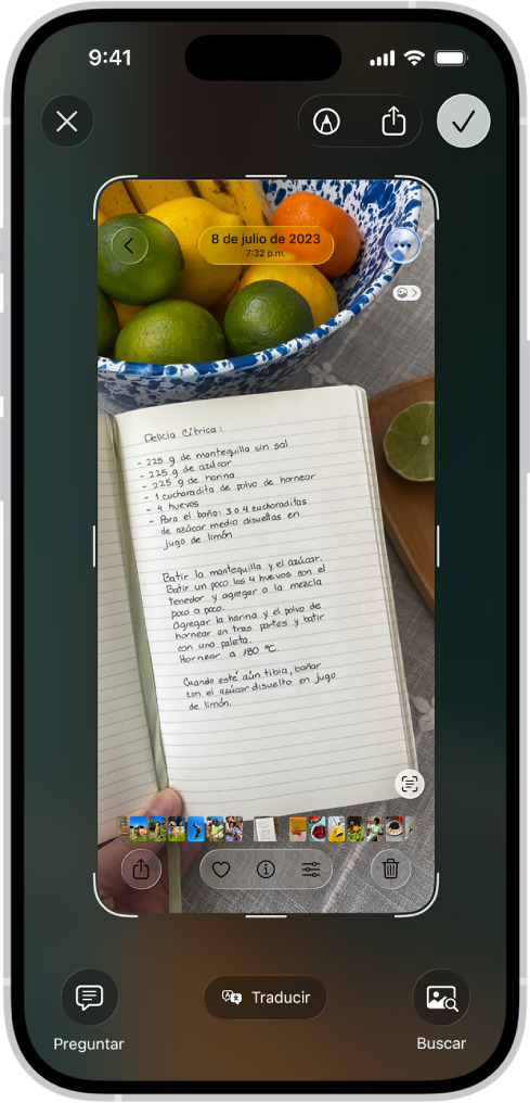 La pantalla de captura de pantalla con botones a lo largo la parte superior (de izquierda a derecha): Cerrar ventana, Marcar, Compartir y Listo. A lo largo de la parte inferior (de izquierda a derecha) están los botones Preguntar, Traducir y Buscar.