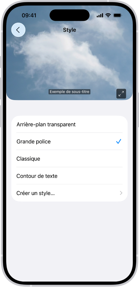 Un iPhone avec un exemple de sous-titres dont le style est personnalisé.