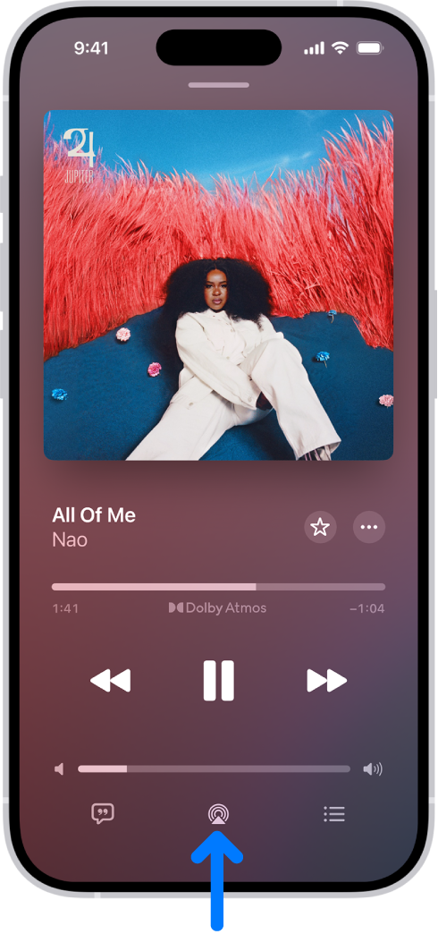 פקדי ההפעלה של ״מוזיקה״, כולל הכפתור ״יעד ההפעלה״ בתחתית המסך.