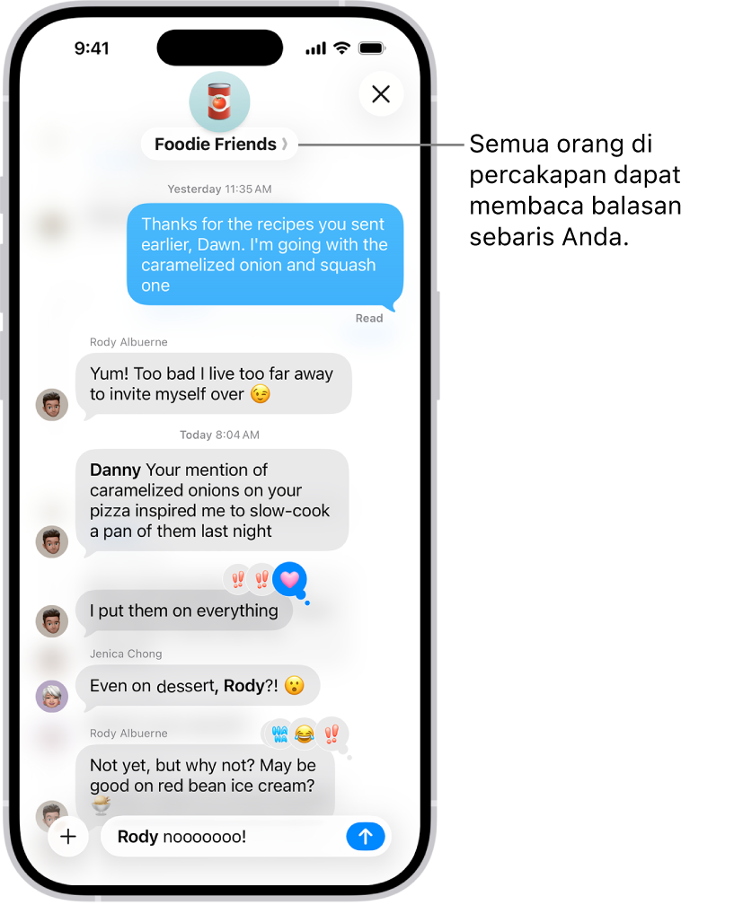 Penulisan balasan sebaris di percakapan grup di Pesan. Orang lain di percakapan disebut, sehingga namanya muncul dalam cetak tebal.