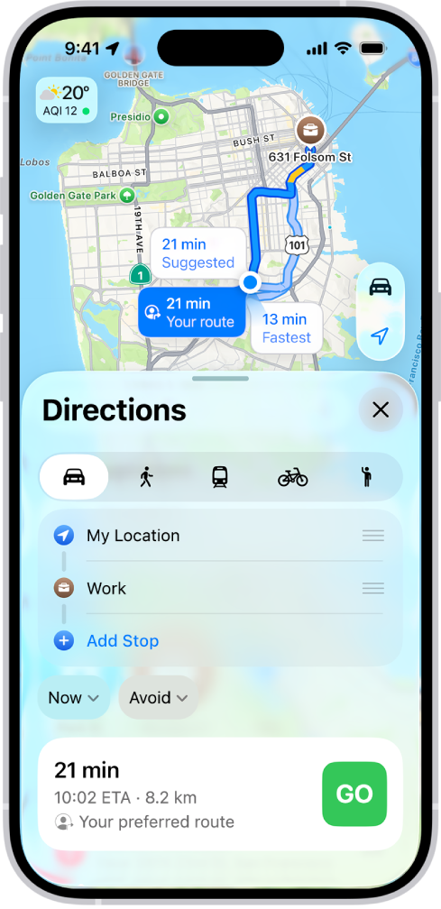En iPhone som viser et kart med flere kjørerutealternativer til samme bestemmelsessted. Hver rute viser beregnet tid og avstand, og en Start-knapp for å starte sving-for-sving-veibeskrivelser. Fargekoding på hver rute angir trafikkforholdene.