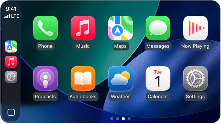 Plocha CarPlay infosystému zobrazuje apky Mapy, Hudba a Správy na postrannom paneli. Vpravo sú položky Audioknihy, Kalendár, Mapy, Správy, Hudba, Práve hrá, Telefón a Podcasty.