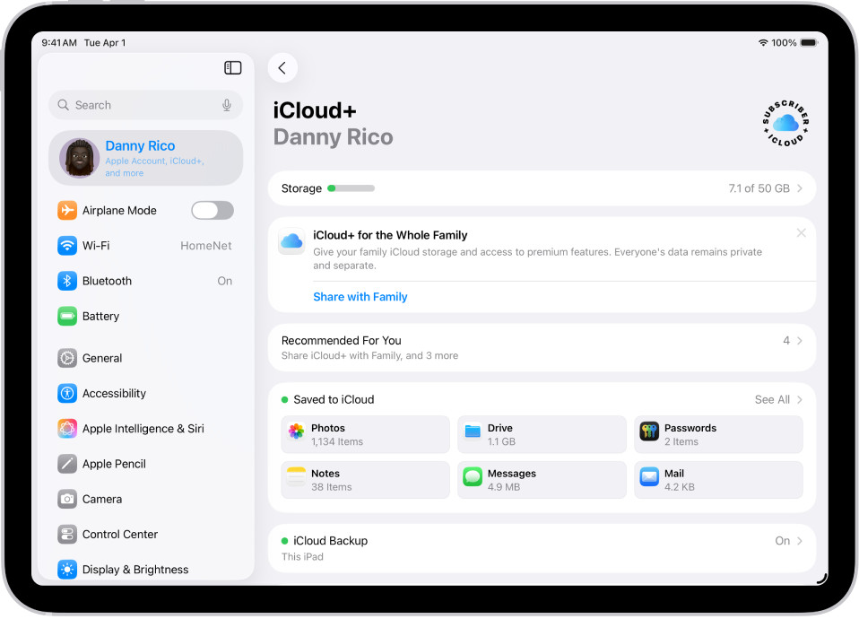 Az iCloud-beállítások képernyője, amelyen a tárhely foglaltságmérője, valamint az iClouddal használható szolgáltatások listája látható (pl. a Fotók, az iCloud Drive és az iCloud biztonsági mentés).