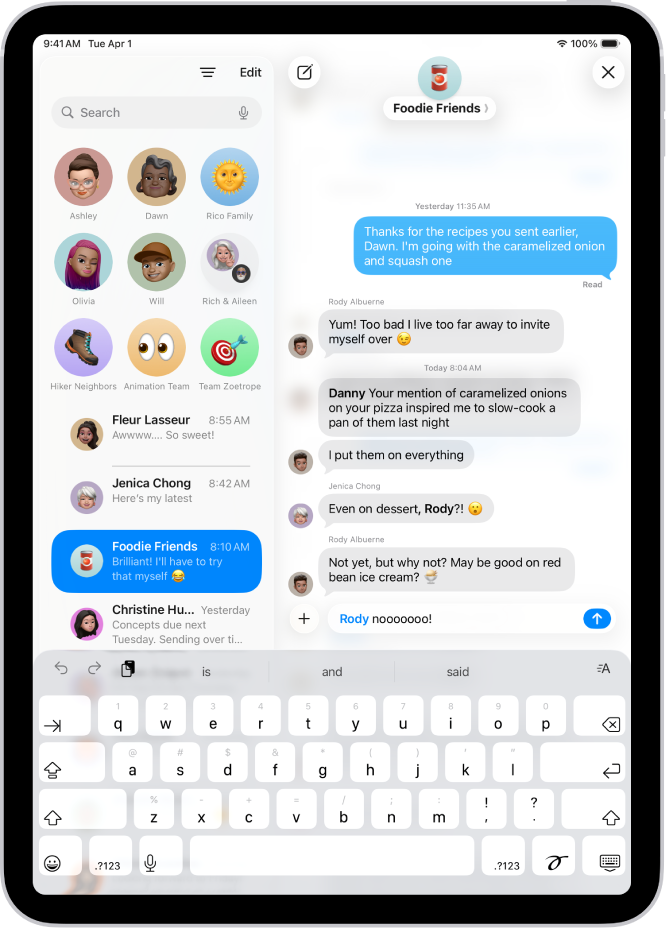 Escrever uma resposta incorporada numa conversa de grupo na aplicação Mensagens. Outra pessoa na conversa é mencionada, por isso o respetivo nome aparece a negrito e a azul.