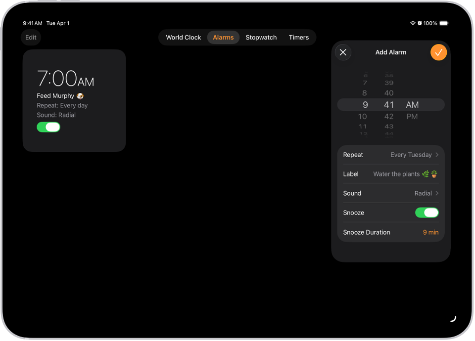 Saat uygulamasındaki Alarmlar sekmesi, alarmın saatini değiştirme, alarmın yinelenip yinelenmeyeceğini seçme, alarm etiketi ekleme, alarm sesi seçme, ertelemeyi açma ve erteleme süresini değiştirme ayarları ile birlikte gösteriliyor.