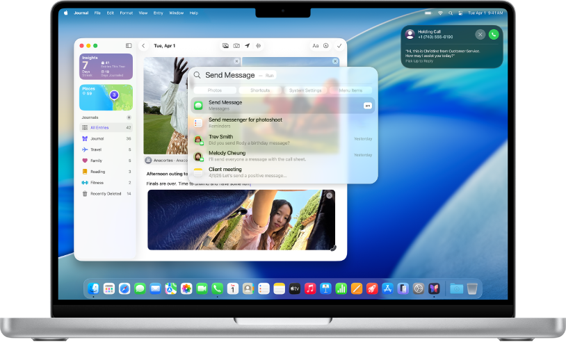 Plocha Macu, na níž je vidět okno hledání ve Spotlightu a jeho vyhledávací pole se zobrazenými výsledky a na pozadí je otevřená aplikace Deník. V pravém horním rohu je vidět podržený telefonní hovor.