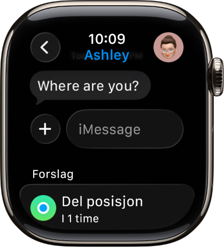 Apple Watch som viser samtale i Meldinger-appen. Et forslag om å dele en posisjon vises nederst på skjermen.